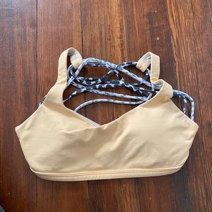 Lululemon freetobe bra